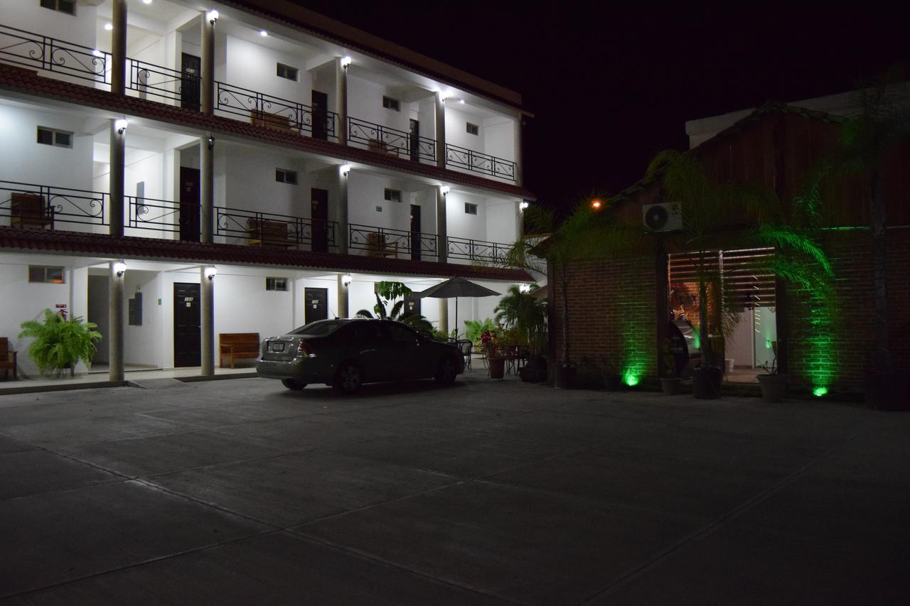 Hotel Real Primaveras Escárcega Extérieur photo