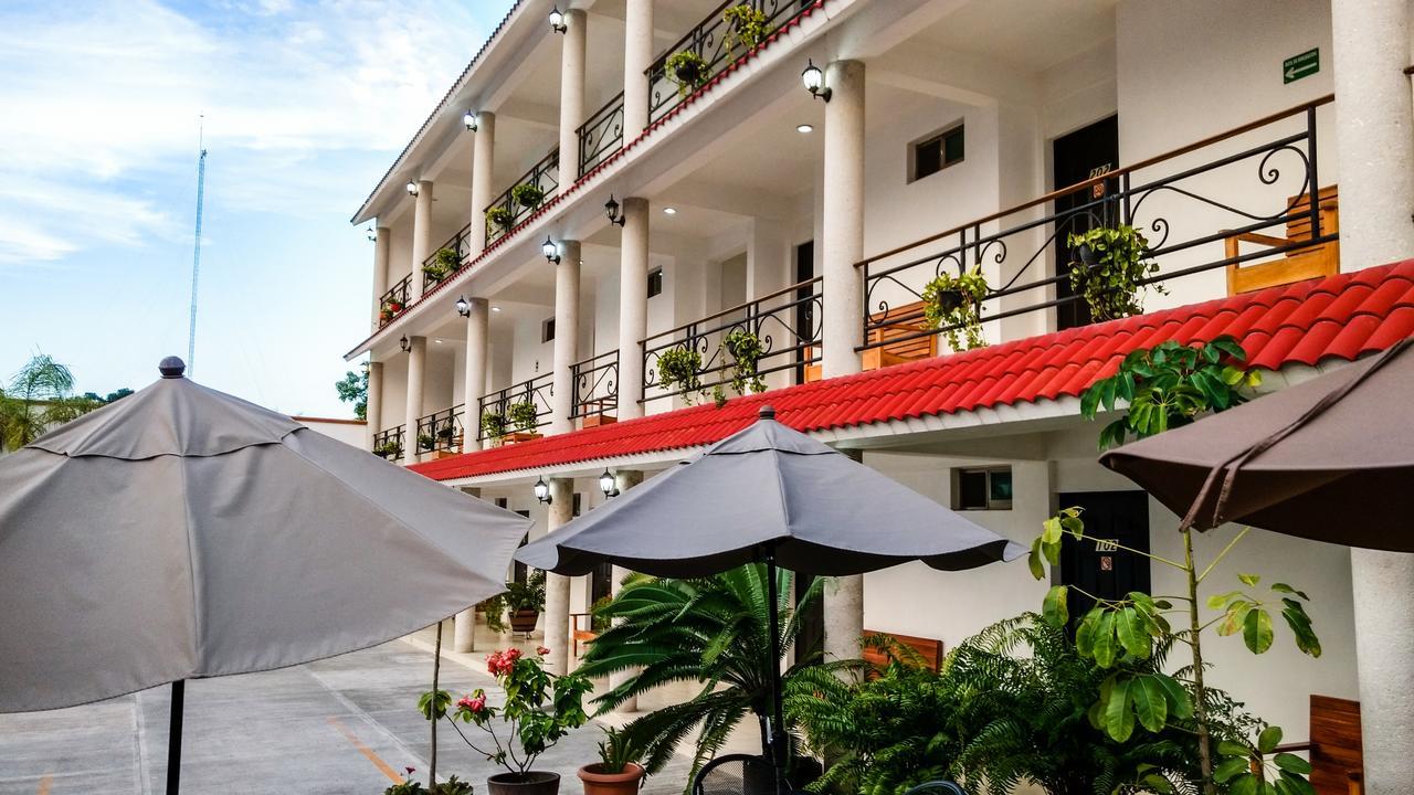 Hotel Real Primaveras Escárcega Extérieur photo